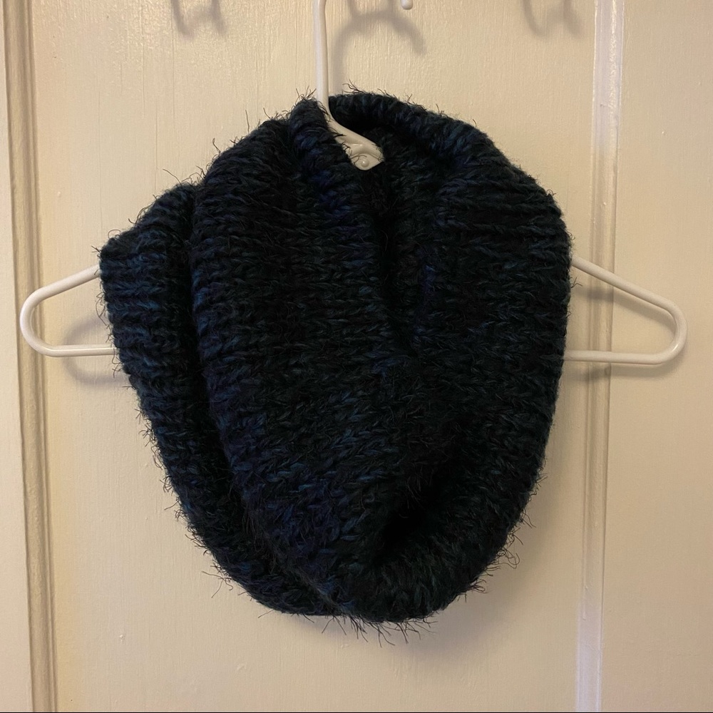 NWT Loft Scarf
